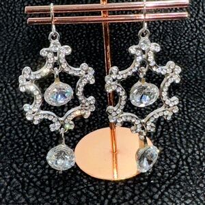 Elegant Silver Crystal Drop Earrings